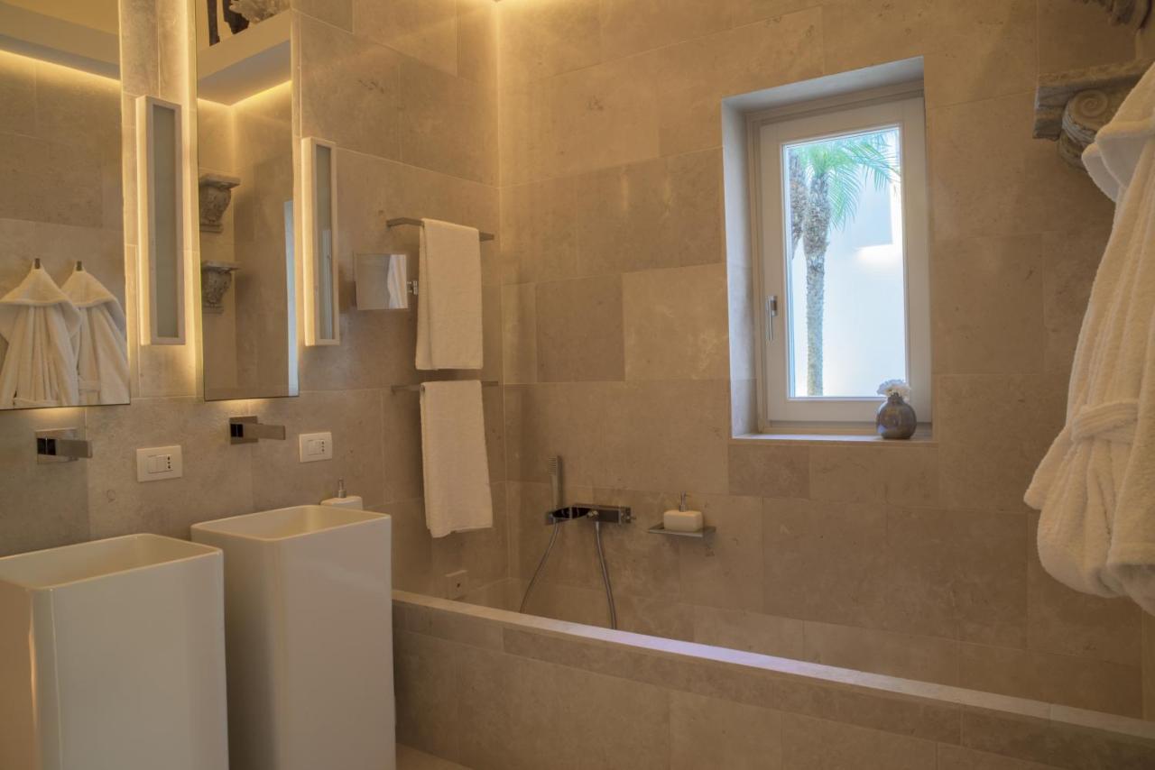 Camera Queen