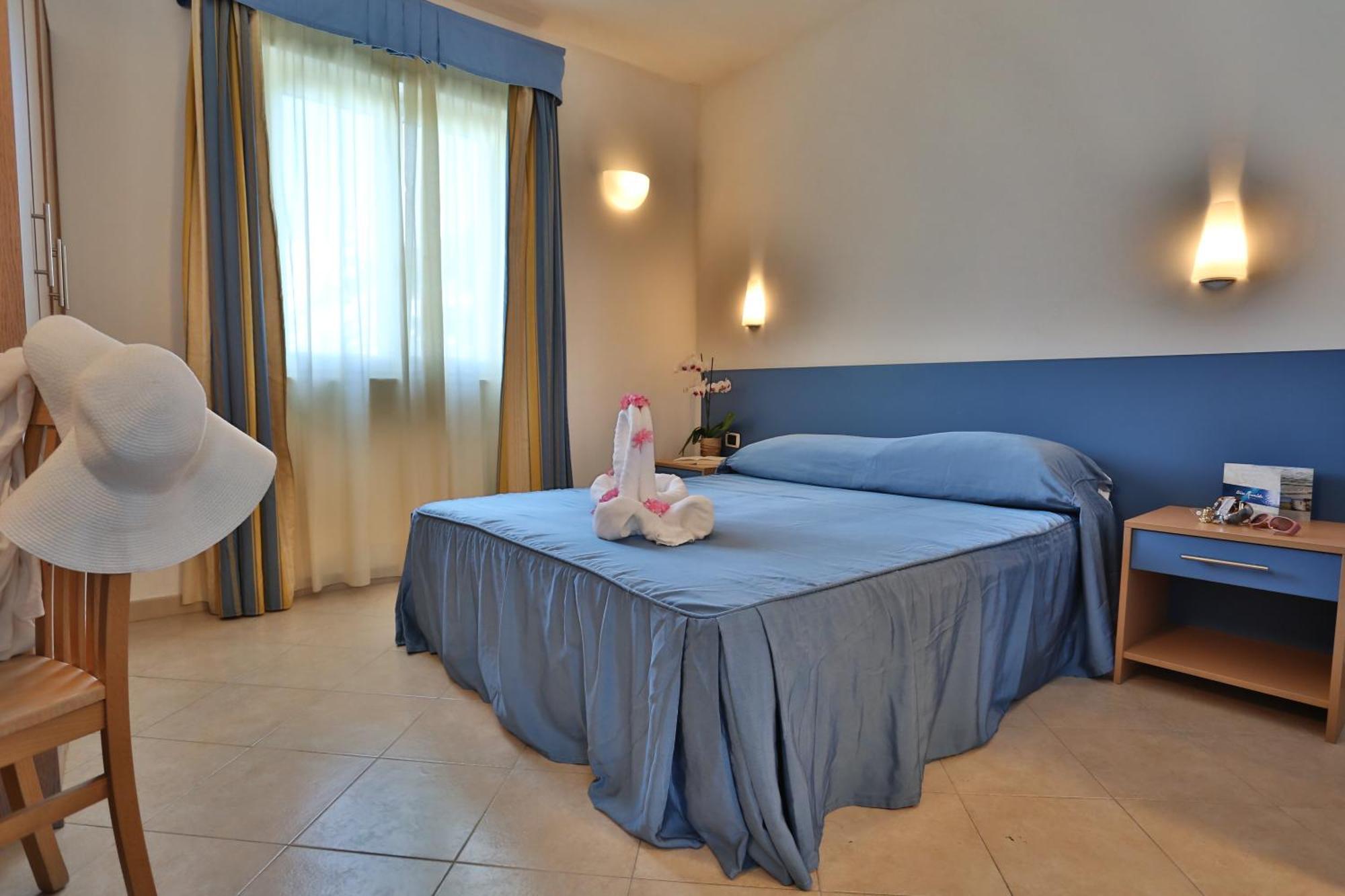 Standard Triple Room,823288619:JPEG